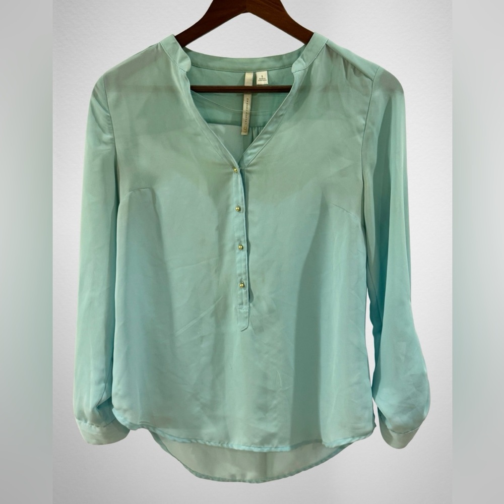 LC LAUREN CONRAD • Light Blue Blouse
